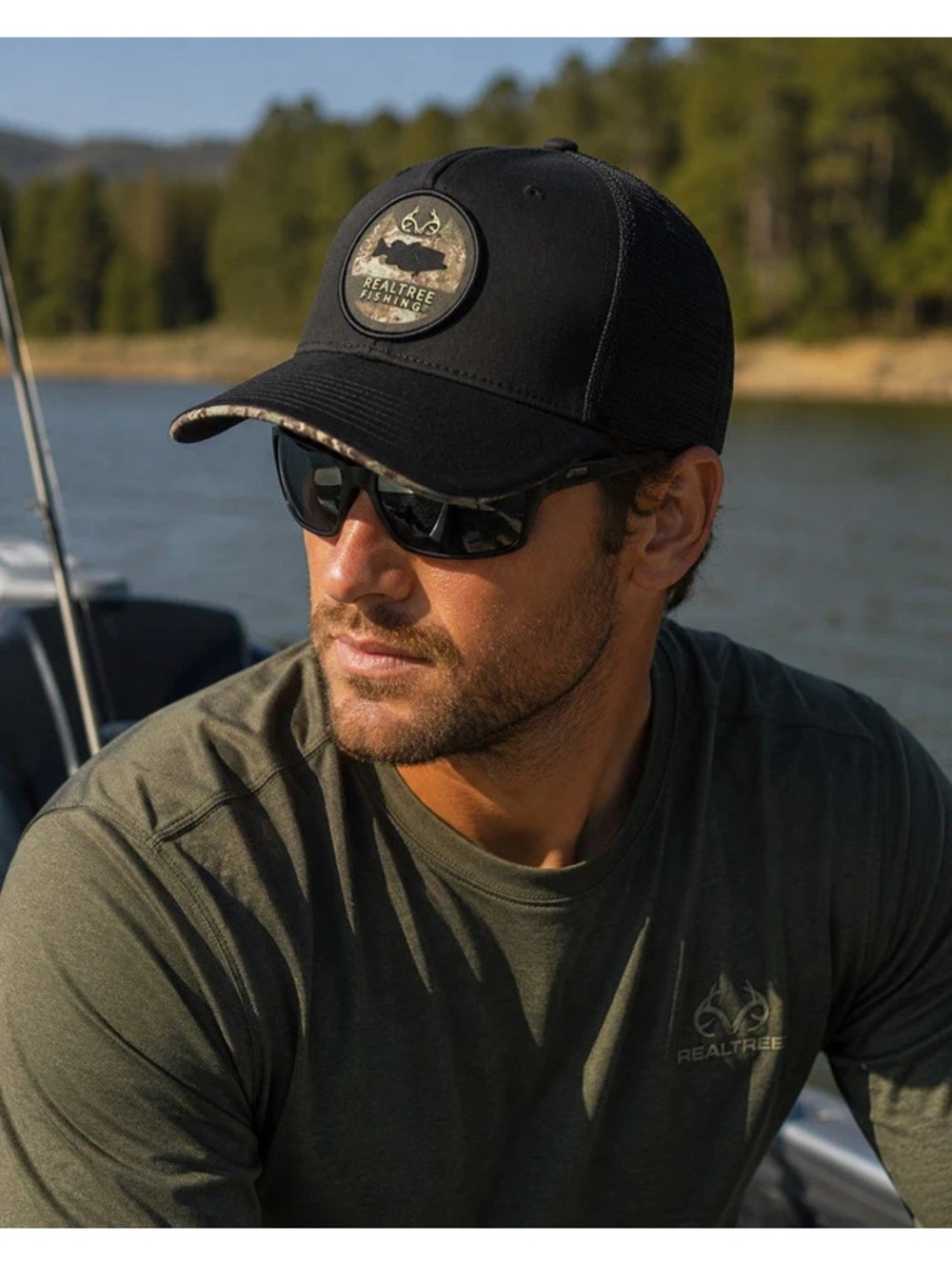Realtree Fishing Black Trucker Hat Mesh Back Adjustable Camo Logo Cap